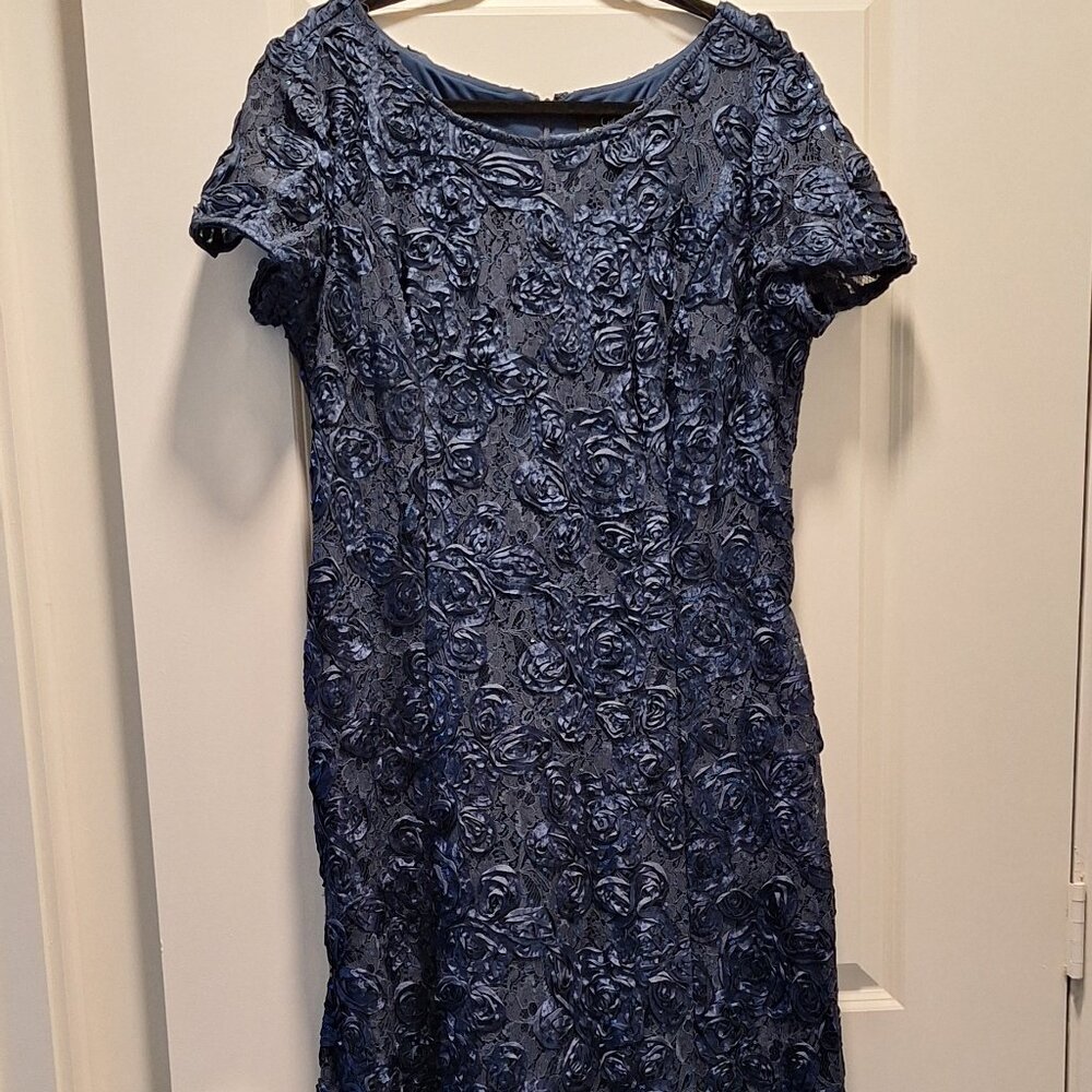 Alex Evening gown, navy, rose type material, sz 16